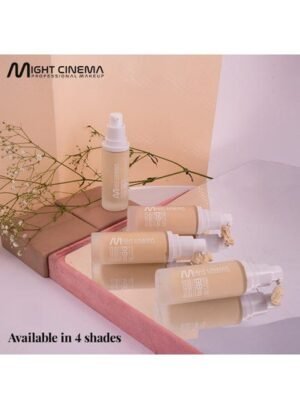 فاونديشن سائل بتركيبة مرطبة ومطفية لمظهر طبيعي ومشرق